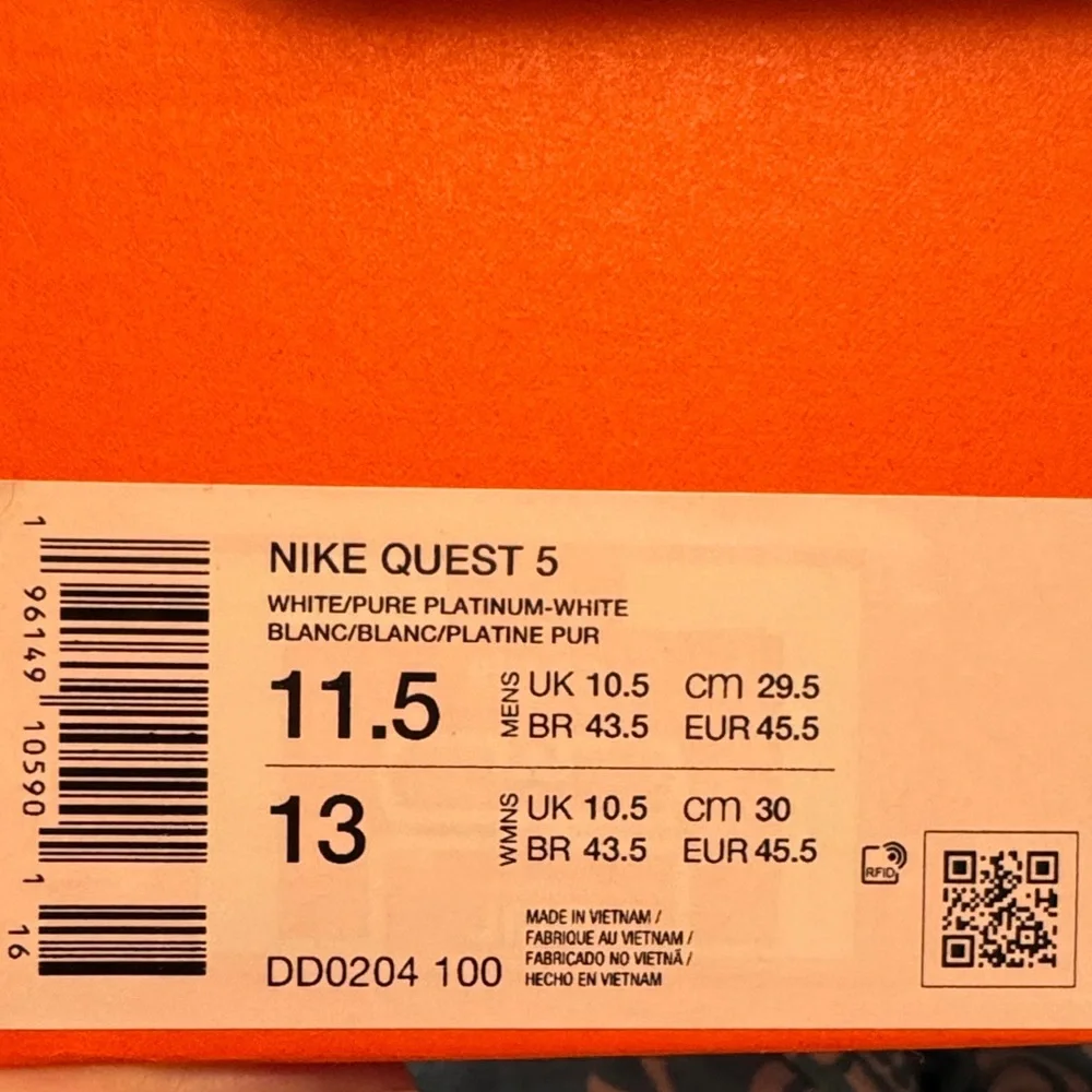 BNIB Men’s Nike White  Running Shoes - Picture 4 of 4